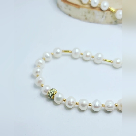 Freshwater Pearl Zirconia Gold Plated charm necklace - Picture 3 of 4